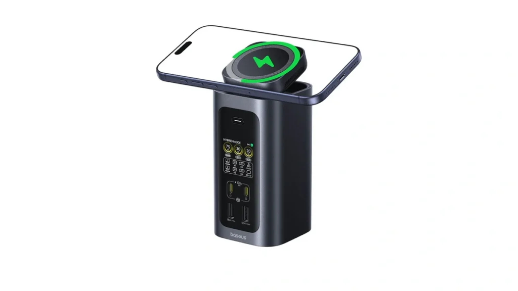 Smartphone charging on the Baseus Spacemate RD1 Pro Qi2.2 wireless charging dock.