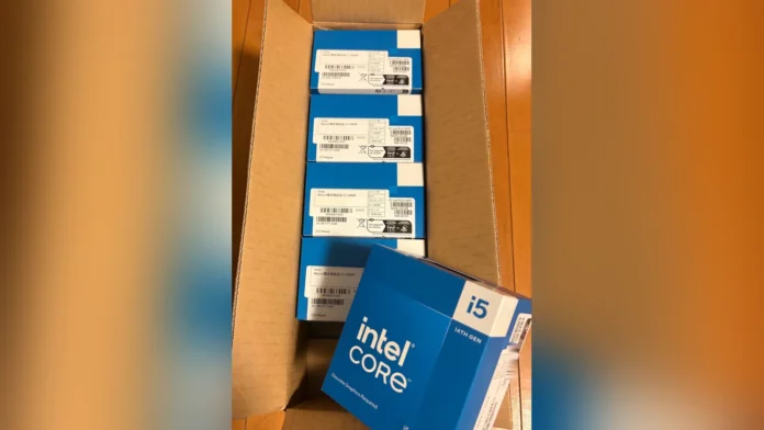 Five Intel Core i5-14400 retail CPU boxes delivered in a single cardboard box to a Japanese Amazon customer.
