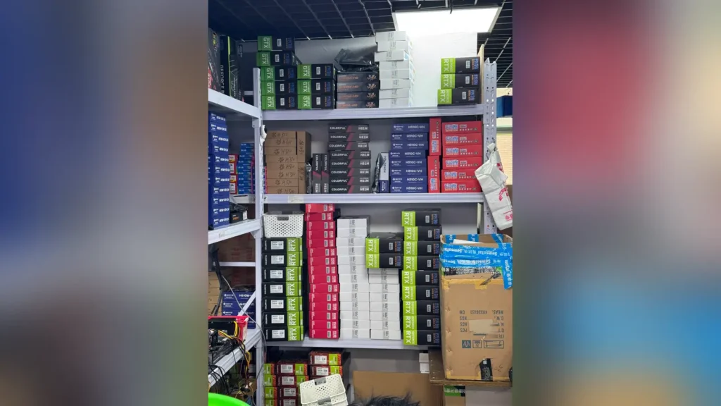 GeForce RTX 5090 and Ryzen 7 9800X3D Sell Without Fixed Prices in China 2 Retailer stall in Chengdu displaying local computer cases and cooling fans.