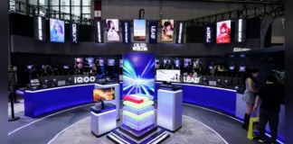 Samsung Display Launches OBLYX OLED Brand for Gaming Laptops Large Samsung Display exhibition booth at Bilibili World 2026 showing monitors and the OBLYX brand banner.